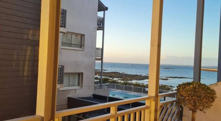Holiday apartment with pool in Le Croisic