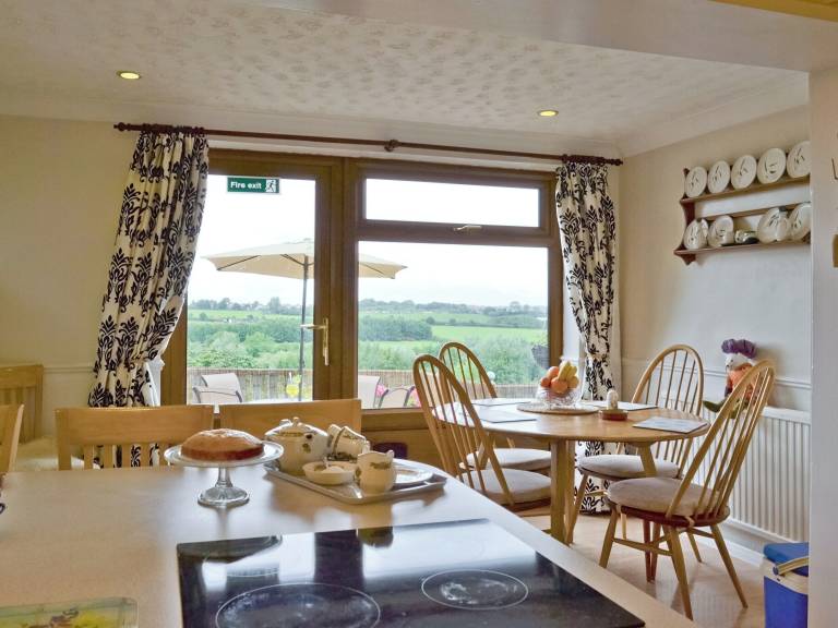 Cottage  Huthwaite
