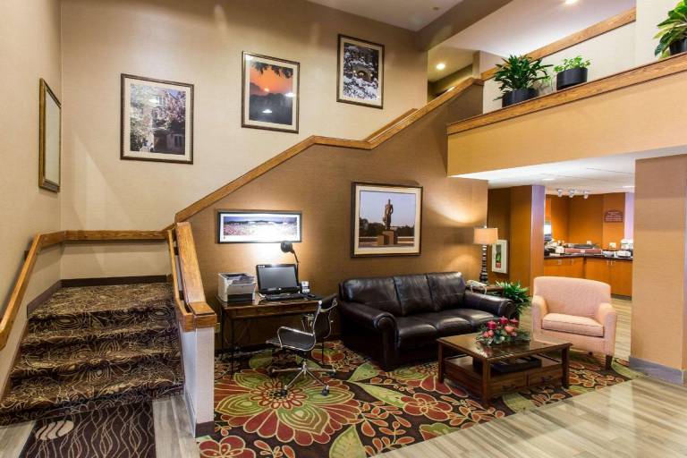 Comfort Inn Okemos - East Lansing — photo 2