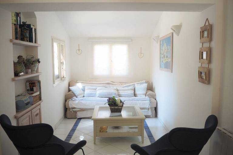 Fully equipped vacation home with pool, patio & yard | Close to the beach | Pets allowed — photo 5