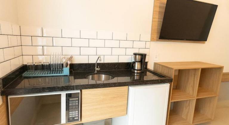 Rental apartment with garden, pool & grill — photo 4