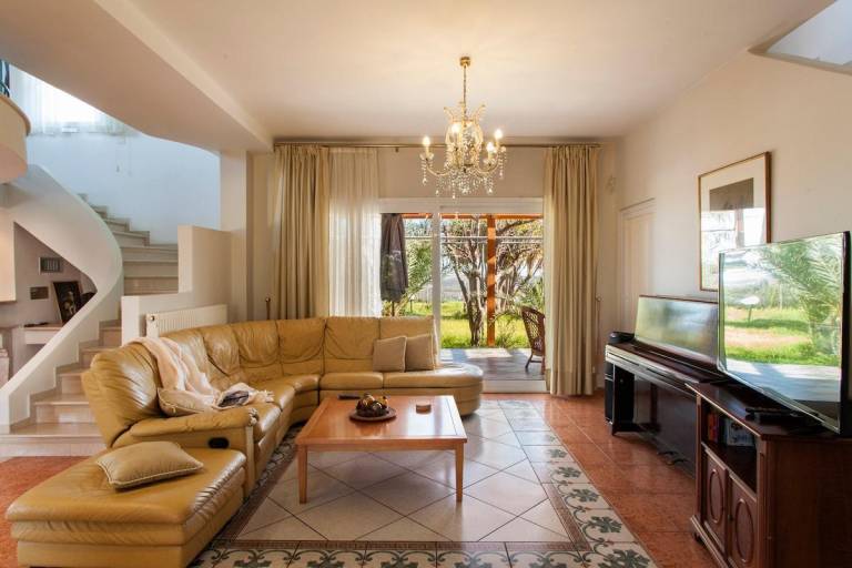Villa with 3 rooms for 12 persons — photo 2