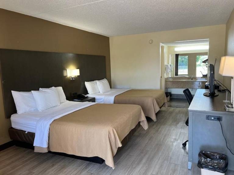 Rodeway Inn Walterboro — photo 2