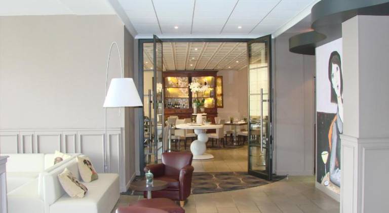 Logis Hotels Grand Hotel d'Orleans — photo 3