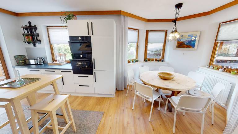 Holiday apartment with patio & garden — photo 2