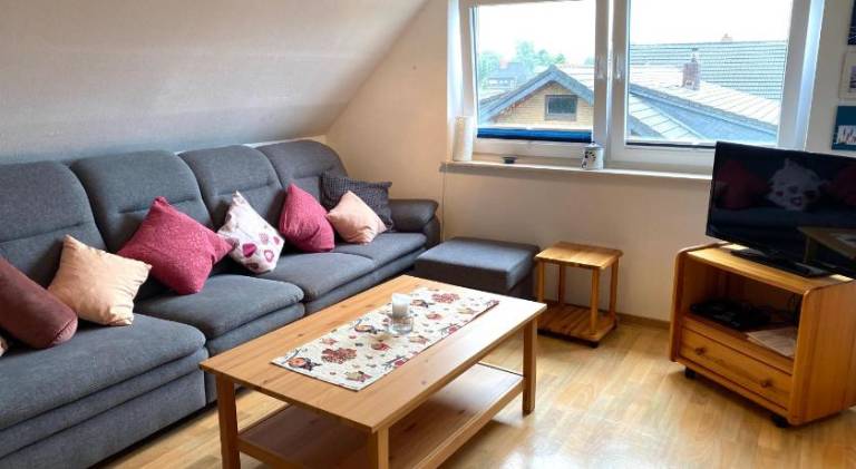 Apartment with patio, yard & sauna — photo 2