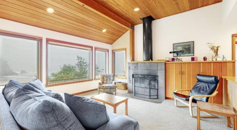 Pleasant house | Close to the beach | Dogs allowed in Tillamook, OR