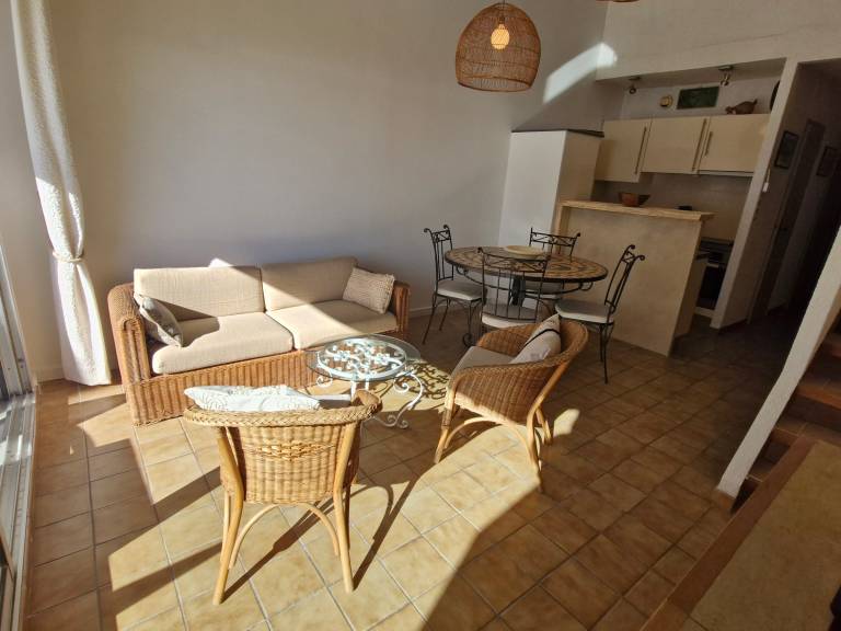 Rental apartment with 2 rooms for 6 persons — photo 4