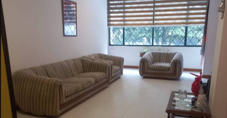 Dedicated room with 1 room for 2 persons in Bogotá