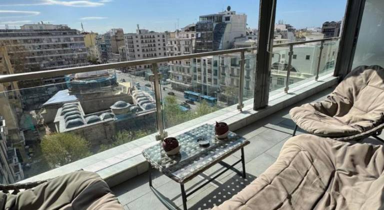 Holiday apartment with patio | Next to Hagia Sophia | Pet-friendly in Thessaloniki