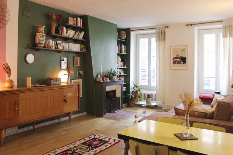 Charming Parisian Stay Just Steps from Montmartre