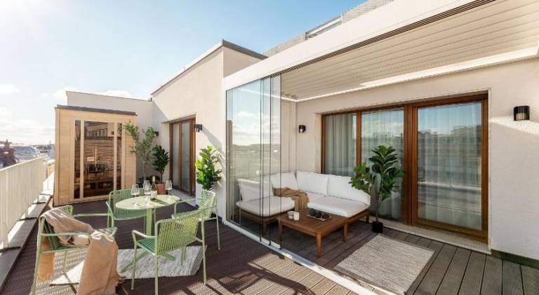 Serviced apartment with patio & sauna | Near Bratislava Castle in Bratislava