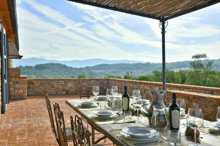 Villa with private pool, grill & yard | Mountain view | Suitable for remote work — photo 2