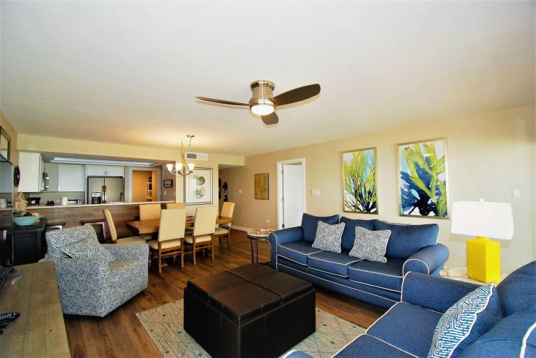 Condo with private pool — photo 4
