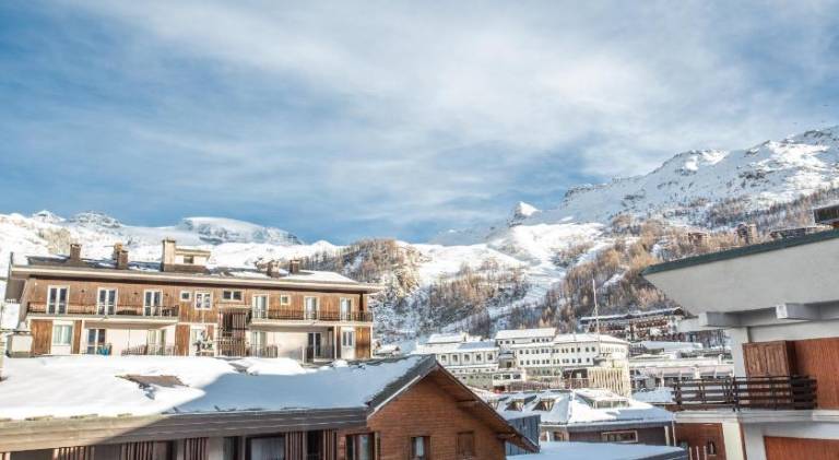 Ski Gate - Main Street by Cervino View Experience — photo 4