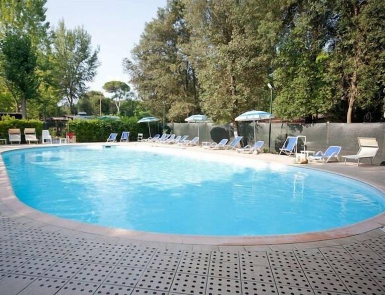 Camping  Pise