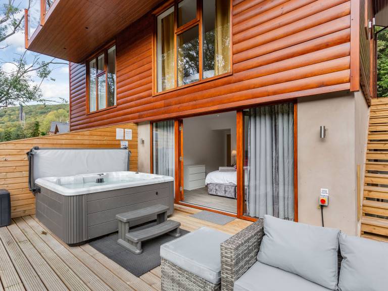 Waterside Lodge Five UK38263