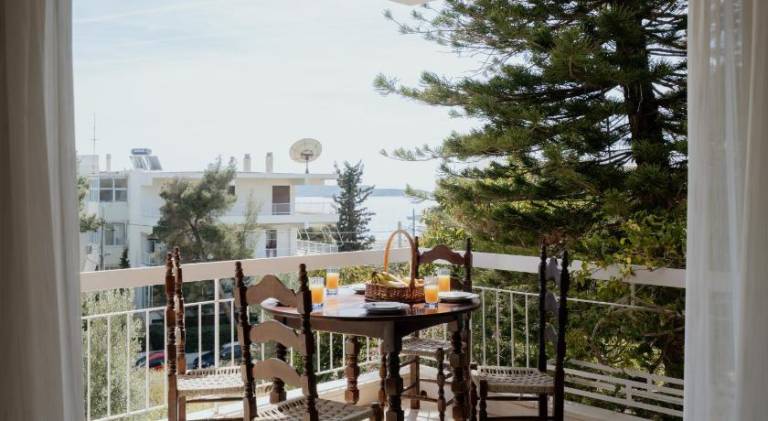 Fully equipped wonderful rental apartment | Beach nearby | Pets are welcome in Vari-Voula-Vouliagmeni