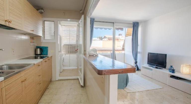 Fully equipped holiday apartment with patio | Close to the beach | Pets are welcome — photo 5