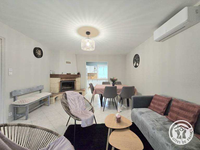 Gite with yard, BBQ & patio | Pet-friendly — photo 5