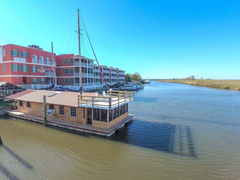 Houseboat  Apalachicola