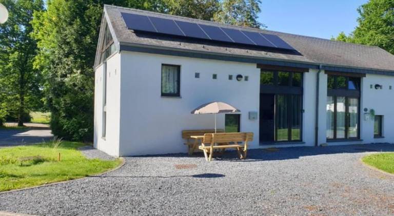 House with 2 rooms for 4 persons in Houffalize