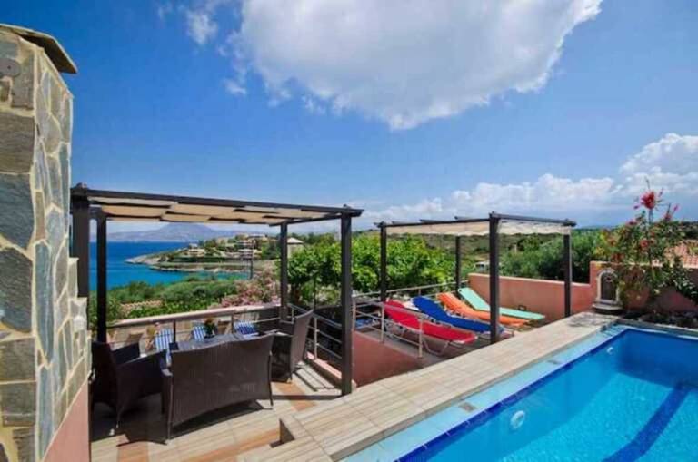 Villa Smaro with private pool
