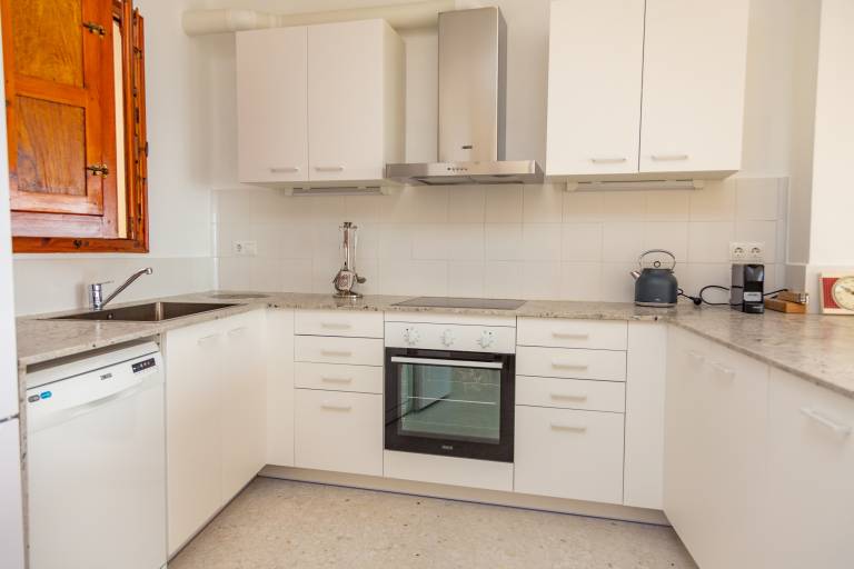 Cullera Beachfront Apartment — photo 4