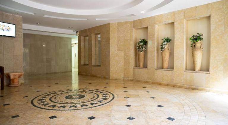 Apartment with pool, garden & jacuzzi — photo 3