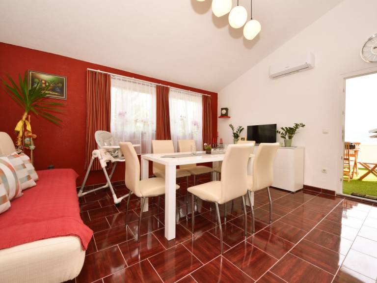 Apartma Donji Karin plaža