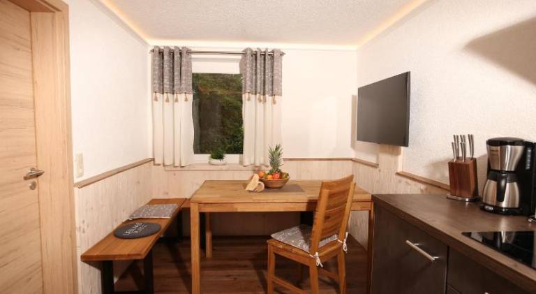 Holiday apartment with 2 rooms for 4 persons — photo 4