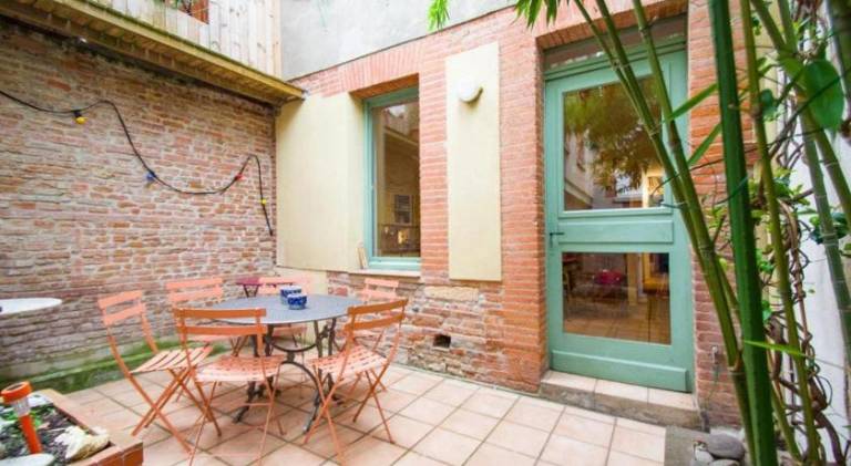 House with garden & terrace | Next to Toulouse Cathedral | Suitable for remote work in Toulouse