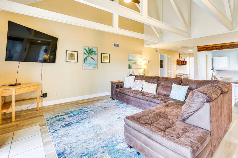 Pool Access + Pet Friendly: Condo in Hilton Head — photo 4