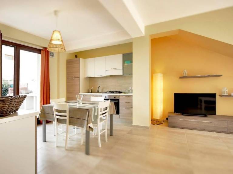 Lovely apartment with yard & barbeque | Close to the beach | Pets are welcome — photo 3
