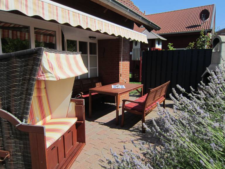 Ferienhaus mit Hund inKopendorf, Fehmarn  f&uuml;r max. 8 Personen