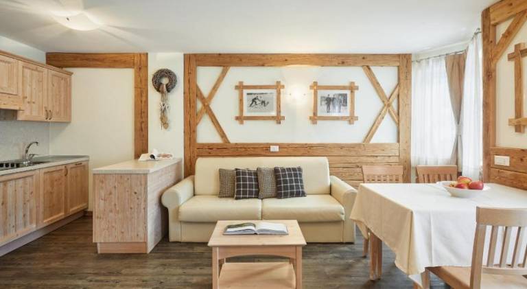 Serviced apartment with patio & garden | Close to the ski | Suitable for remote work | Pets allowed — photo 3