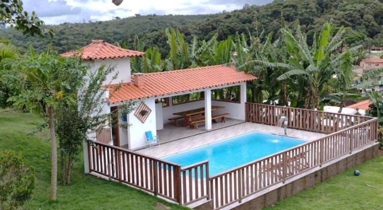 Vacation home with pool, BBQ & yard | Good for workation | Dogs allowed — photo 4