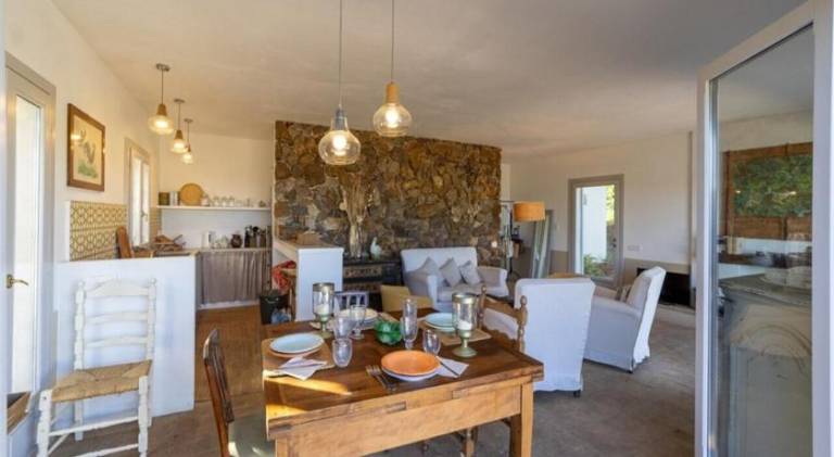 Fully equipped villa with yard & terrace | Pet-friendly — photo 2