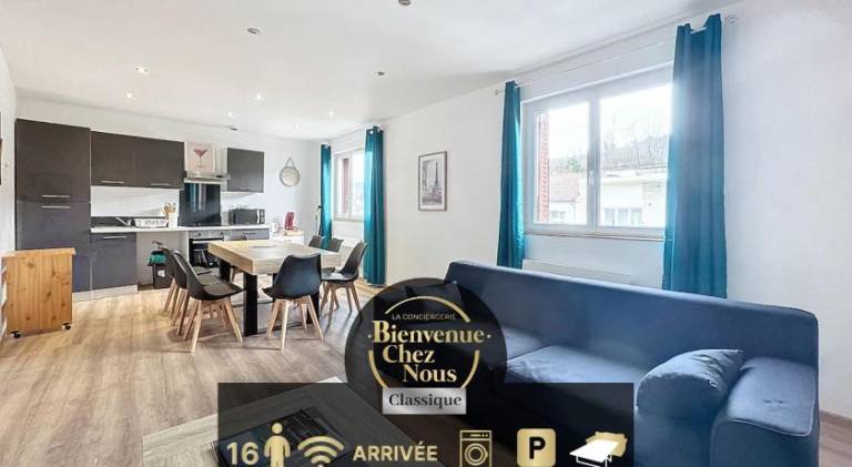 2 appartements reunis 6 chambres parking 16 pers in Aubiere
