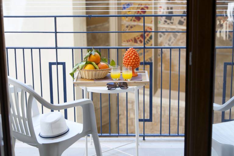 Children-friendly B&B | City view | Pet-friendly — photo 4