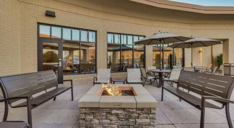 Hilton Garden Inn Milwaukee Airport — photo 3