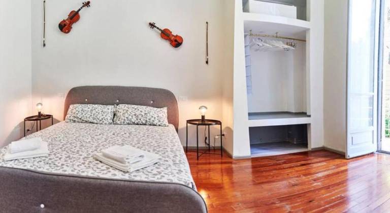 Holiday apartment | Next to Torino Porta Nuova railway station — photo 2