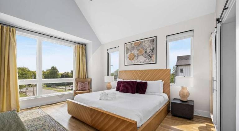 Beautiful vacation home | Suitable for remote work | Pets allowed — photo 2