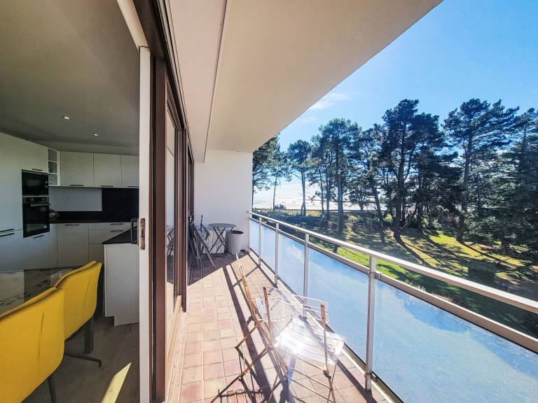 Apartment | Sea view — photo 2