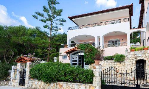 Villa  Evreti