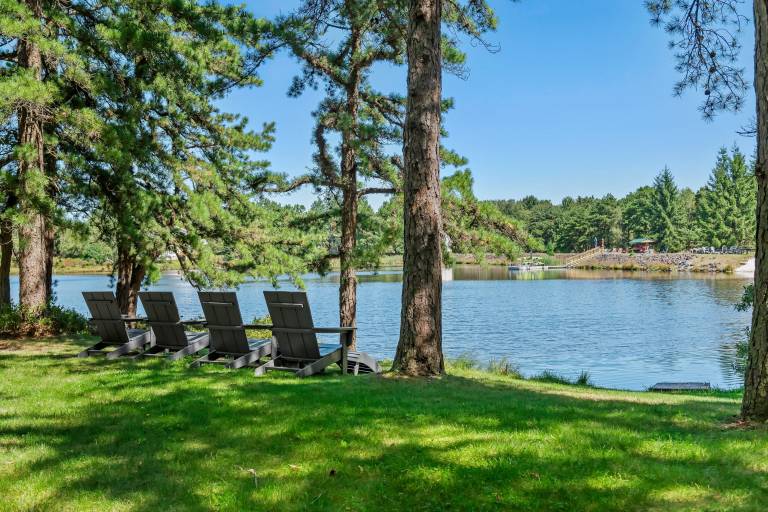 House Long Pond