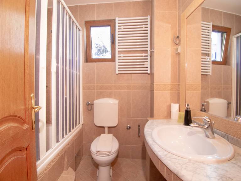 Levantin Inn 1,3 Room N4 Sea Side — photo 5