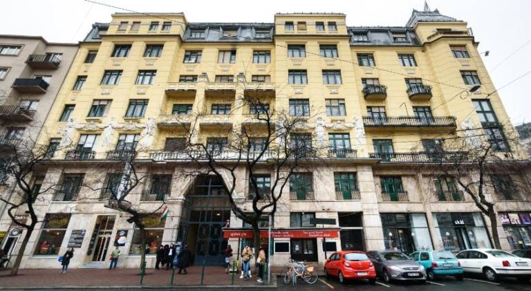 Holiday apartment | Near St. Stephen's Basilica | Perfect for remote work | Pets allowed — photo 3
