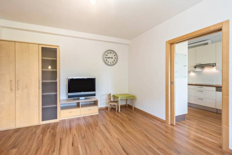 Spacious Apartment “Lafreid Algund” near Merano with Mountain View, Wi-Fi & Garden — photo 4