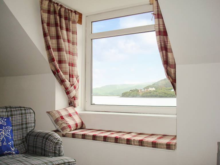Cottage with yard | Sea view — photo 4